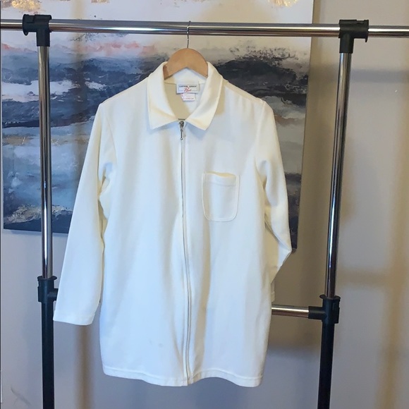 Too big - Picture 1 of 3